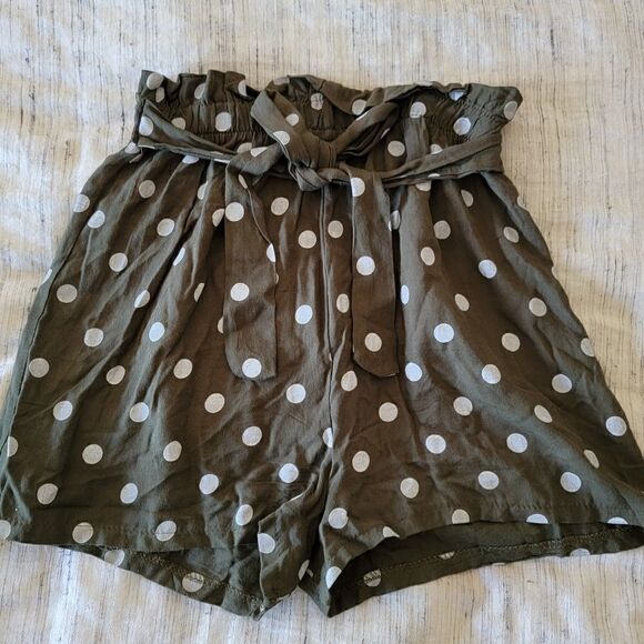 Italian Polka Dot Paperbag Shorts - Picture 2 of 5
